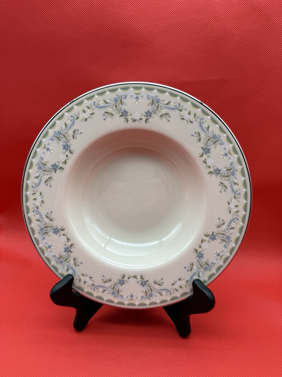 RARE Vintage Pickard China TARA Soup Bowl 8” Diameter Excellent