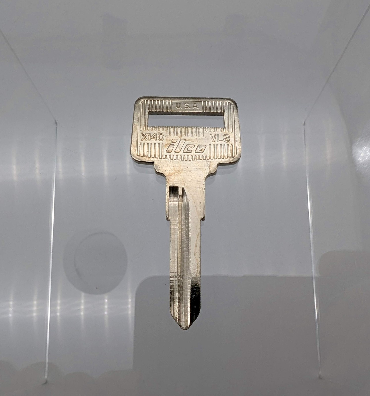 10x Ilco X140 / VL8 Key Blanks for Some Older Volvo Vehicles Nickel Plated