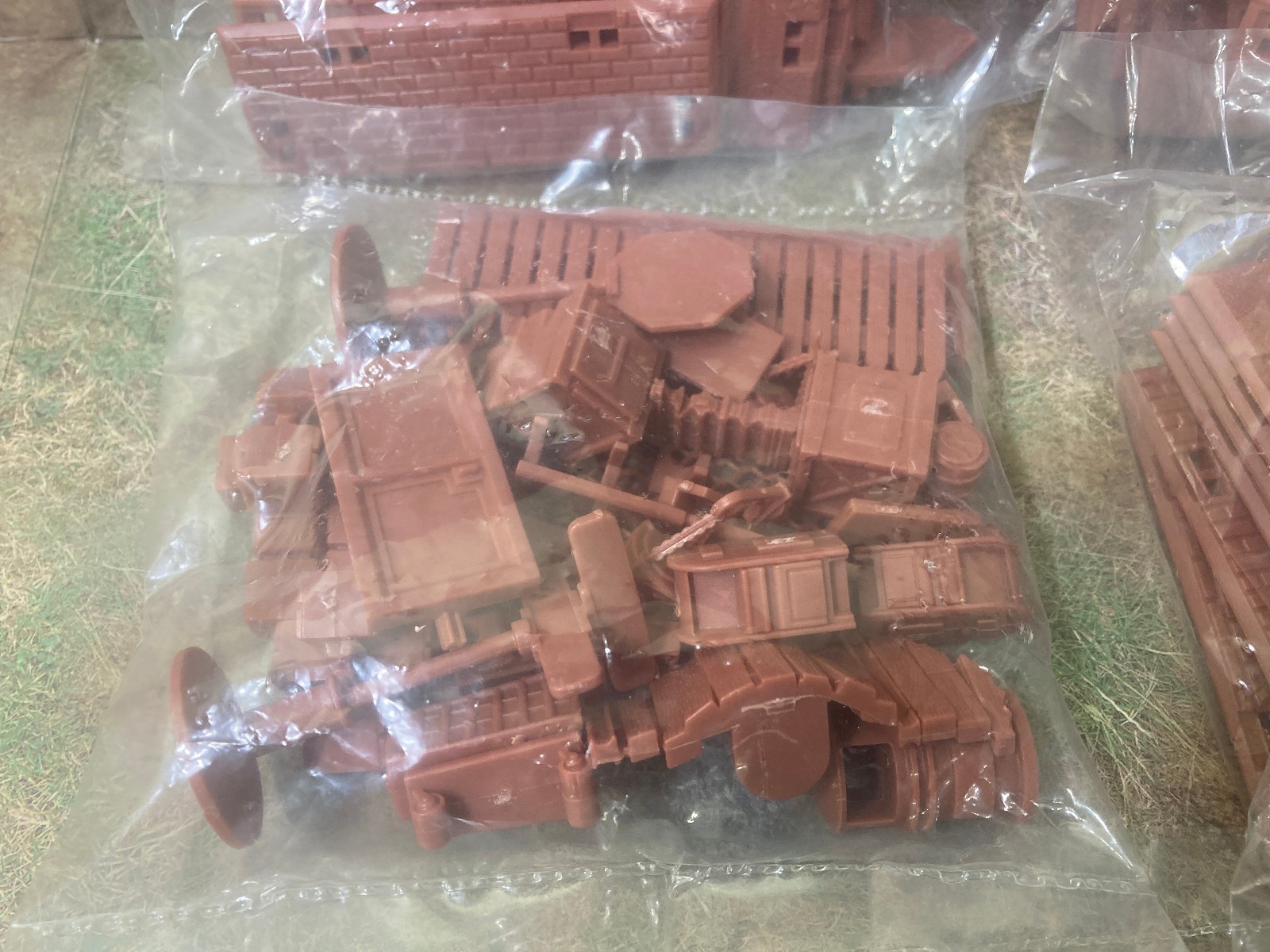 Mantic Terrain Crate Convenience Store Scenery Set New