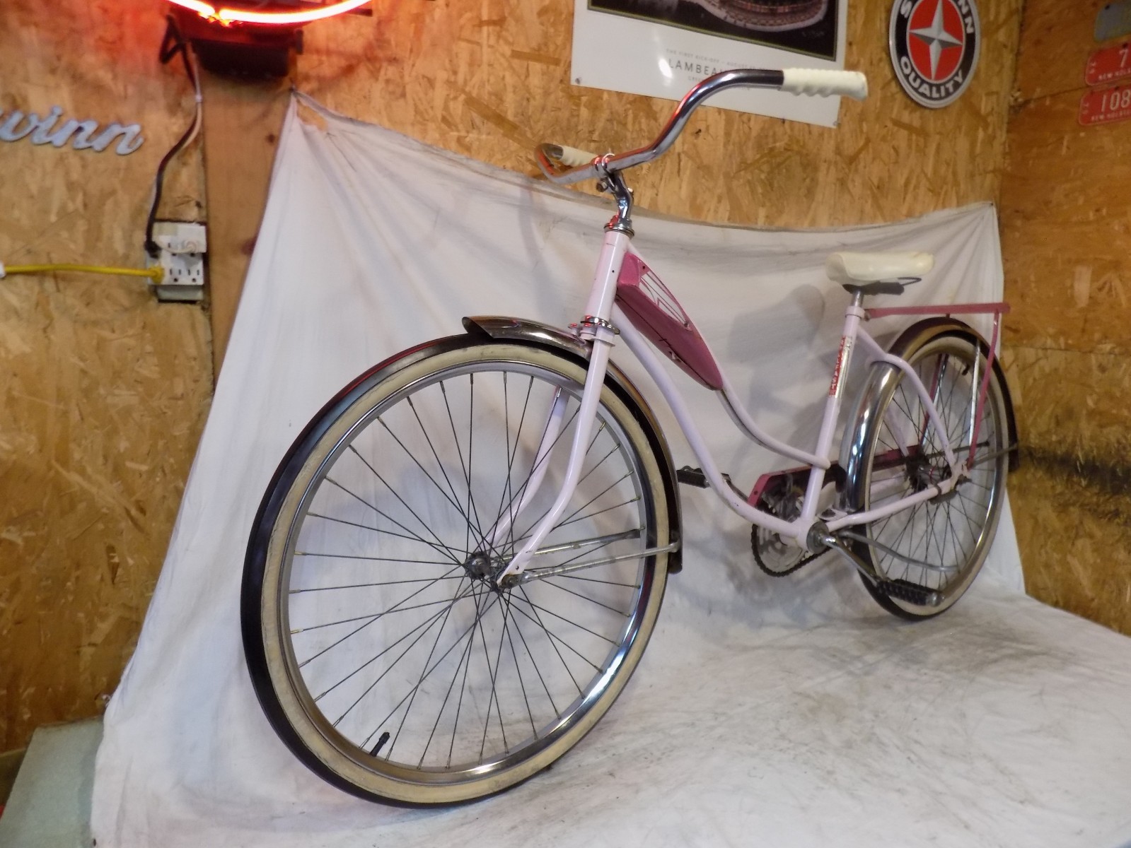 1960s ROLLFAST PINK LADIES TANK BIKE JC HIGGINS MURRAY JET RACK VINTAGE CUTE!