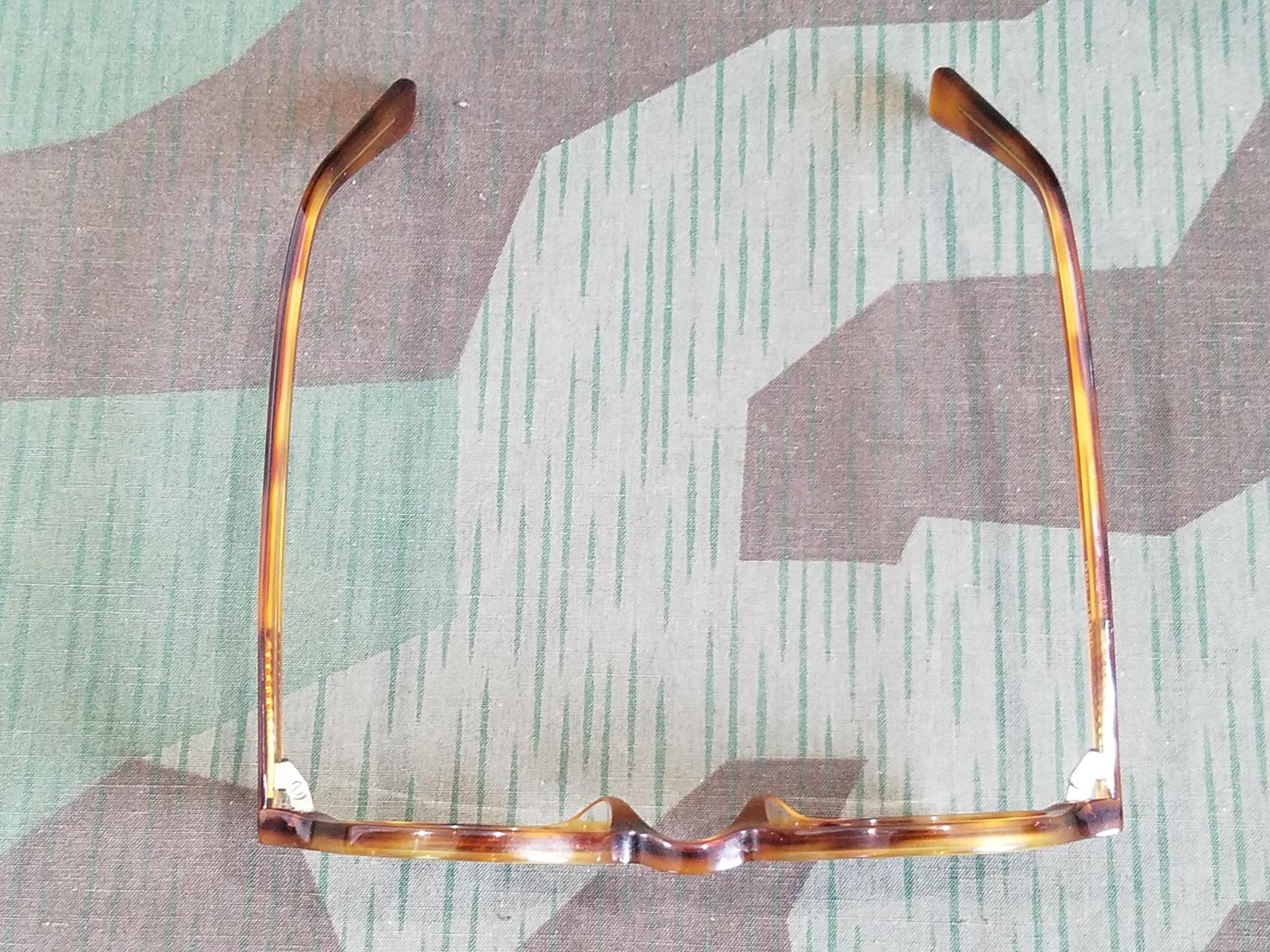 Repro WWII German Tortoise Shell Round MG Blendschutzbrille Sunglasses 1940s Vtg