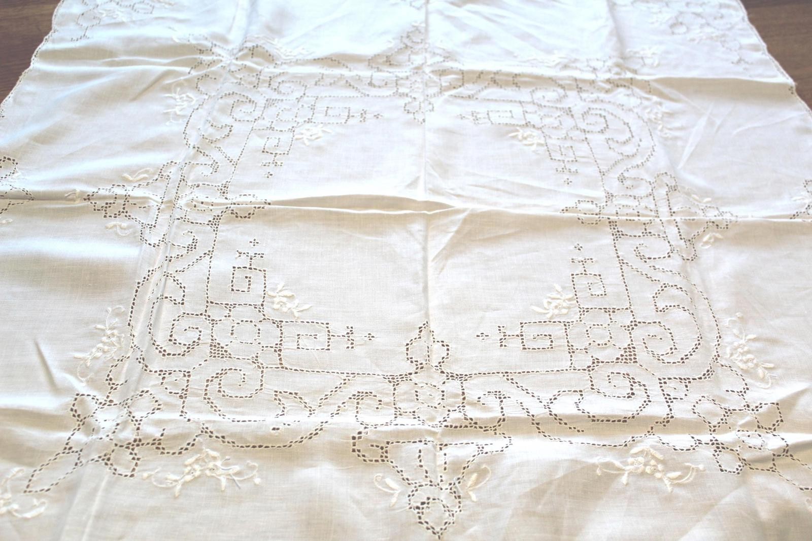 Irish Linen Tablecloth Drawnwork Embroidery