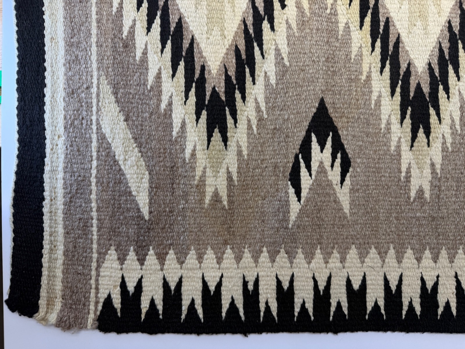 ATQ Navajo Rug Native American Indian Teec Nos Pos Klagetoh WEAVING 46x30"
