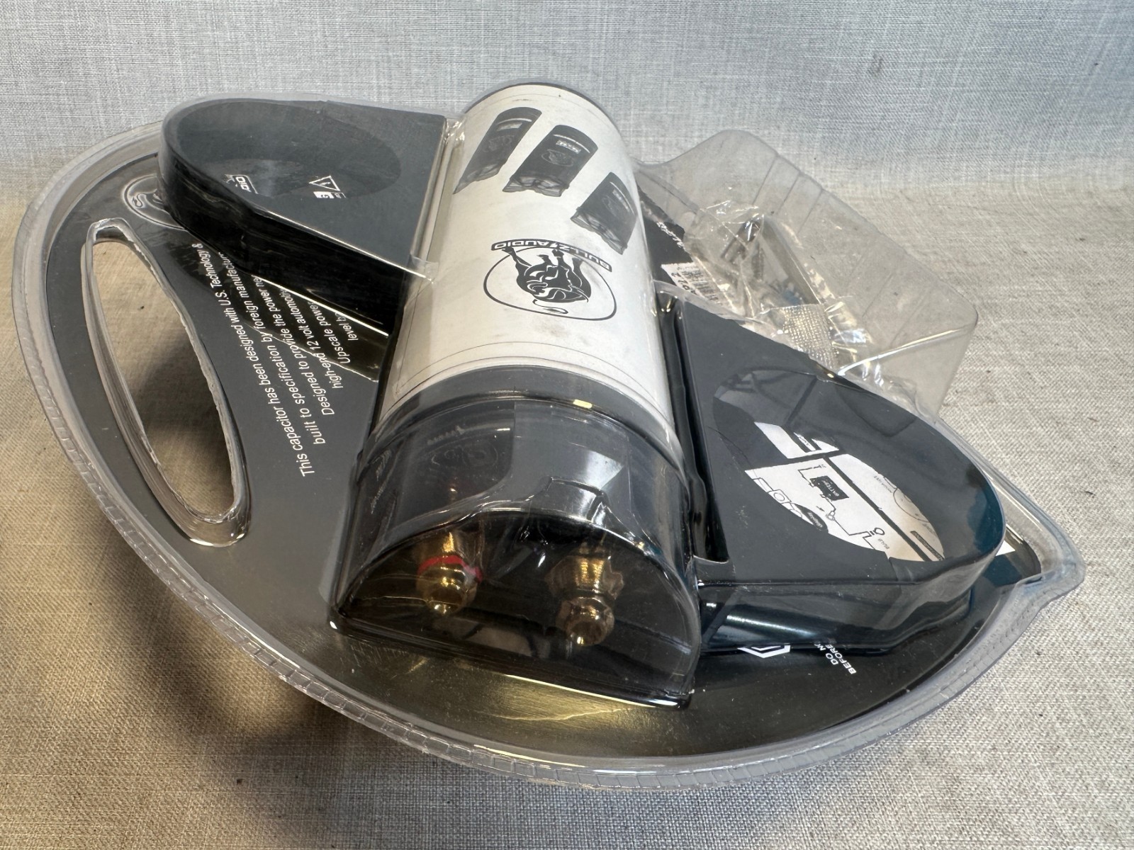 NEW Bullz Audio 2.2 Farad Car Audio Capacitor 2200 Watts Digital Display 2F 2.2F