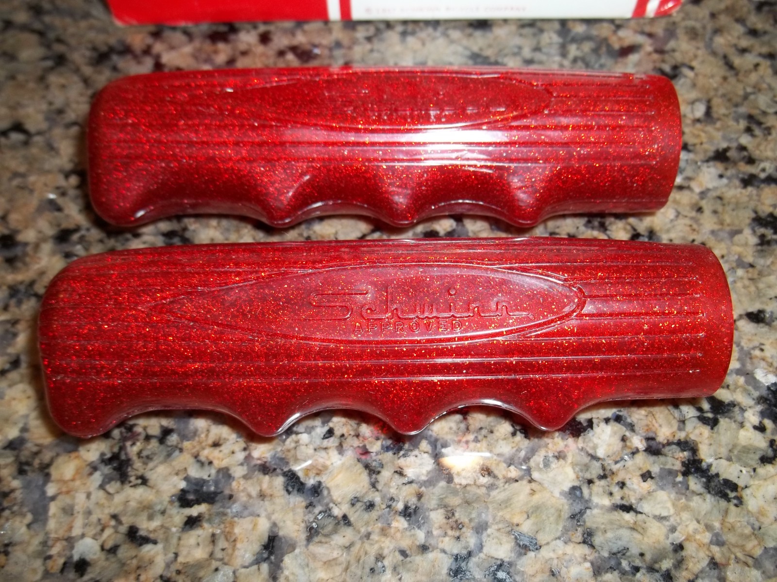 Schwinn Stingray NOS Apple Krate Bicycle Handlebar Grips Red Originals
