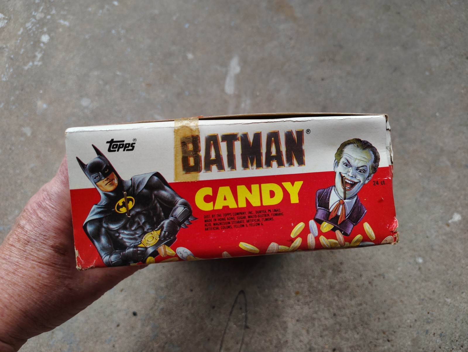 Vintage 1989 candy. Topps Batman Joker Plastic Figures open box w/ 24 packs