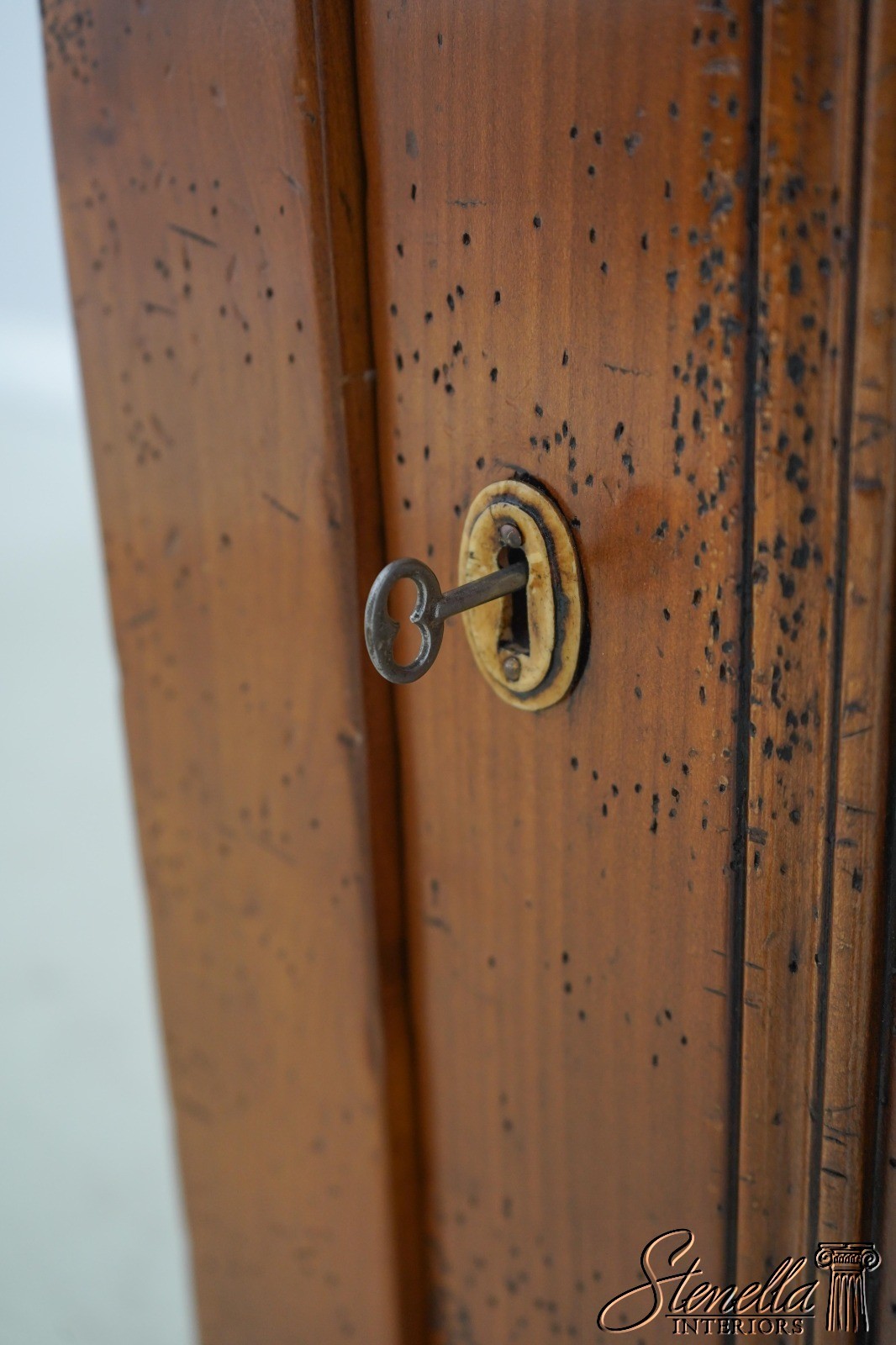 L61269: Italian Continental Style Distressed Finish Cabinet