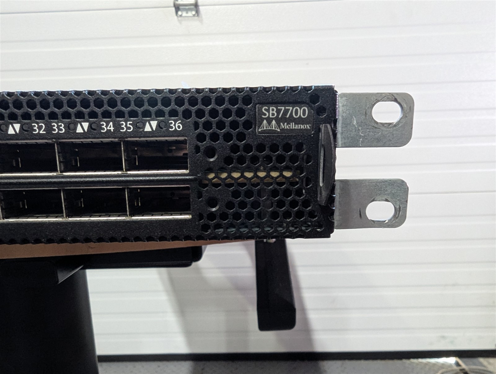 Mellanox MSB7700-ES2F 36x QSFP28 100G InfiniBand Switch SB7700