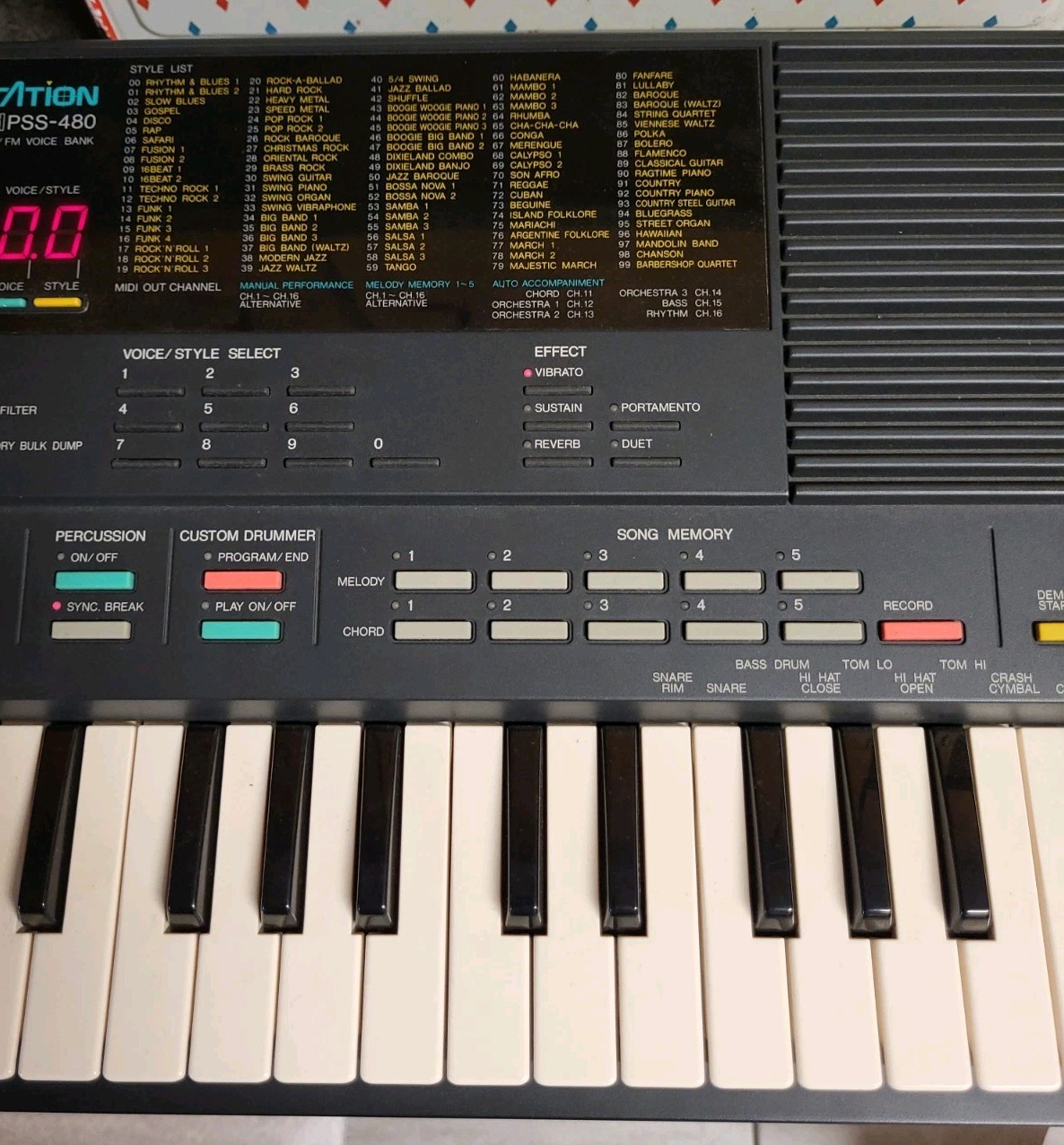 Yamaha PortaSound PSS-480 Digital Synthesizer Keyboard + Box Manual WORKS Clean