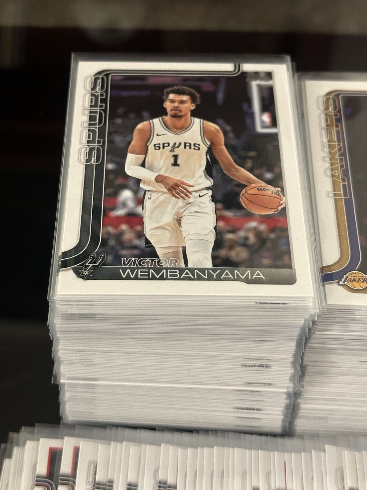 2025-26 Topps NBA Flagship Base SINGLES (#1-250) YOU PICK + Buy More & Save!!