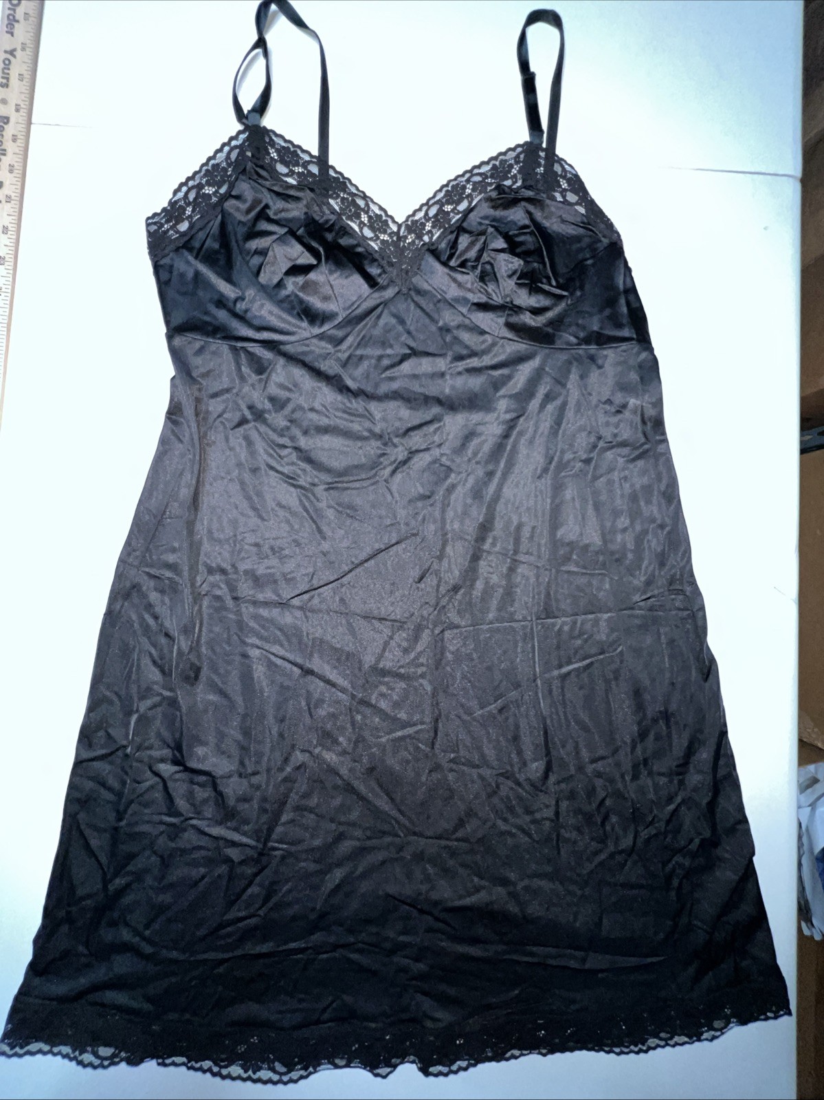 VTG 90s Vanity Fair Lace Trim Full Slip Dress 40 L Nylon Knee Length Black