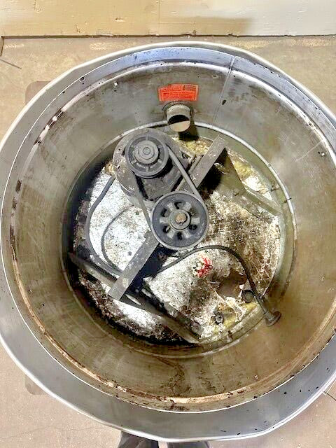 "ADM 165VCR-165V5B" H.D COMMERCIAL ROOF TOP 30"D EXHAUST FAN