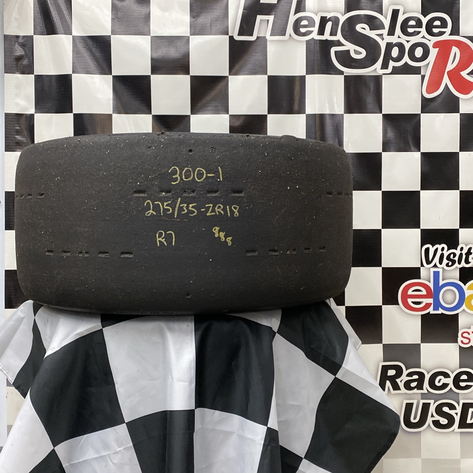 300-1 USDRRT HOOSIER DOT Road Race Tire 275/35 ZR18 R7