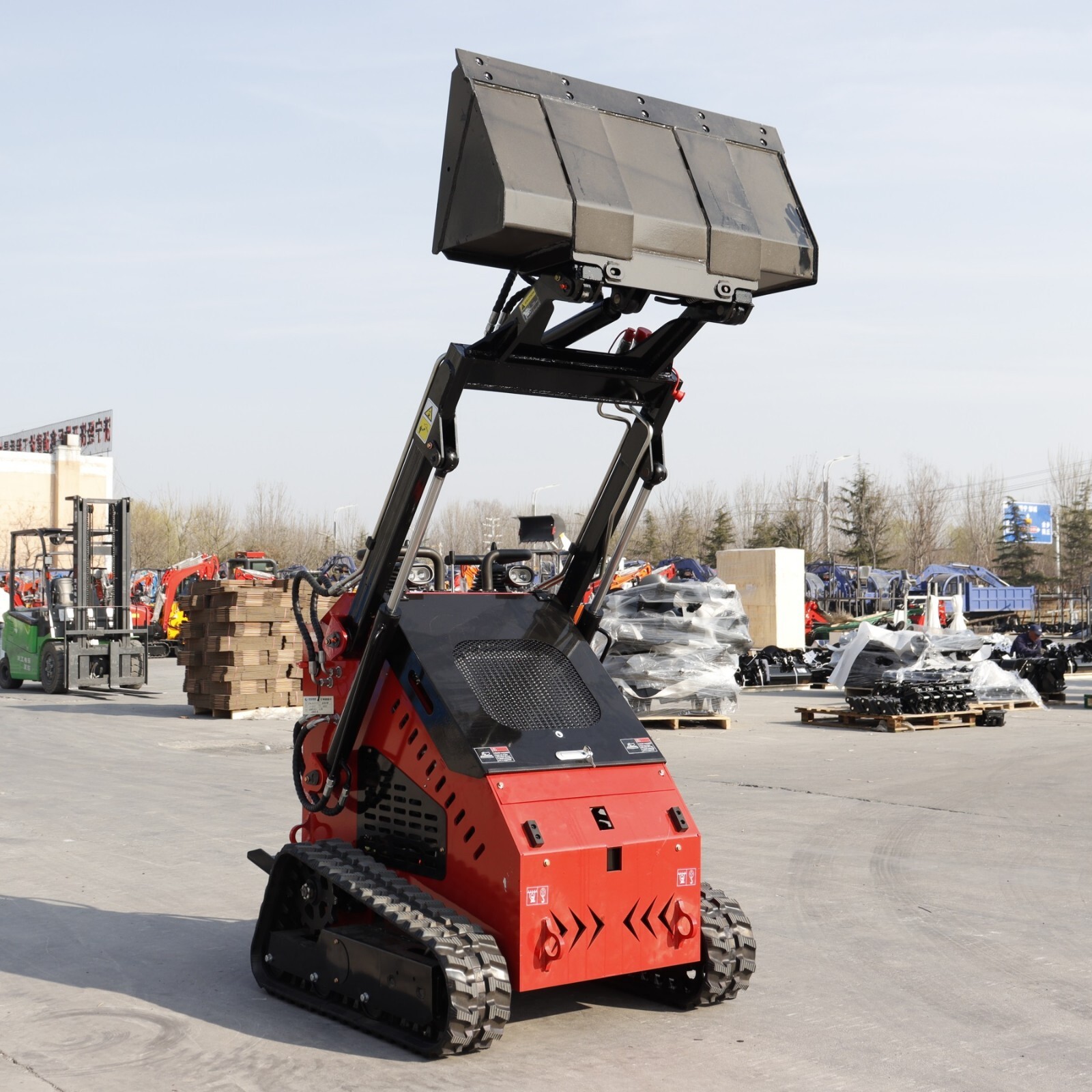 13.5HP Hydraulic Mini Skid Steer Loader Stand-On Track Garden