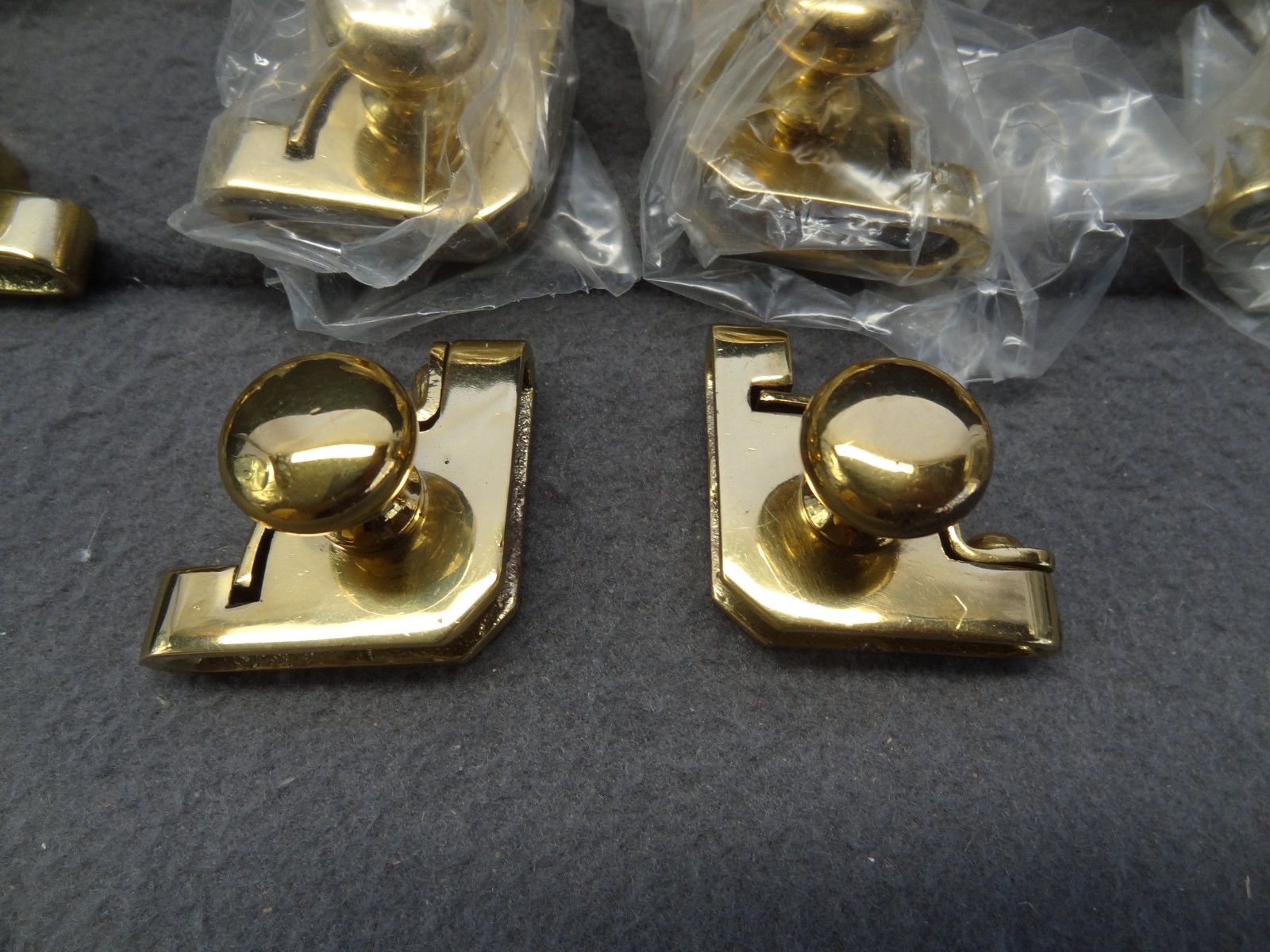 LOT (26) Carpet Rod Corner Brass Knob Bracket 13-PAIR VTG Stair Runner Rug 90s