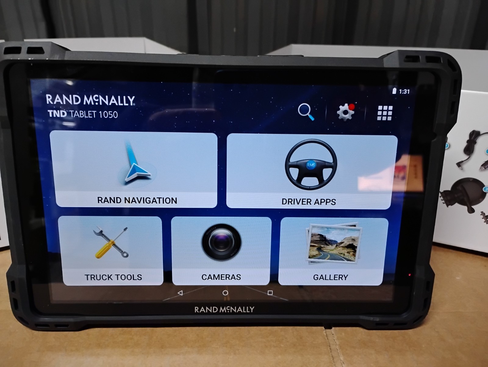 RAND MCNALLY TND 1050 TND1050 10" TRUCK GPS RECEIVER LIFETIME MAP