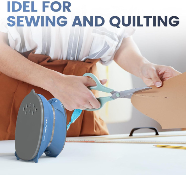 Mini plancha de viaje con vapor, doble voltaje y tanque desmontable, ideal DIY.