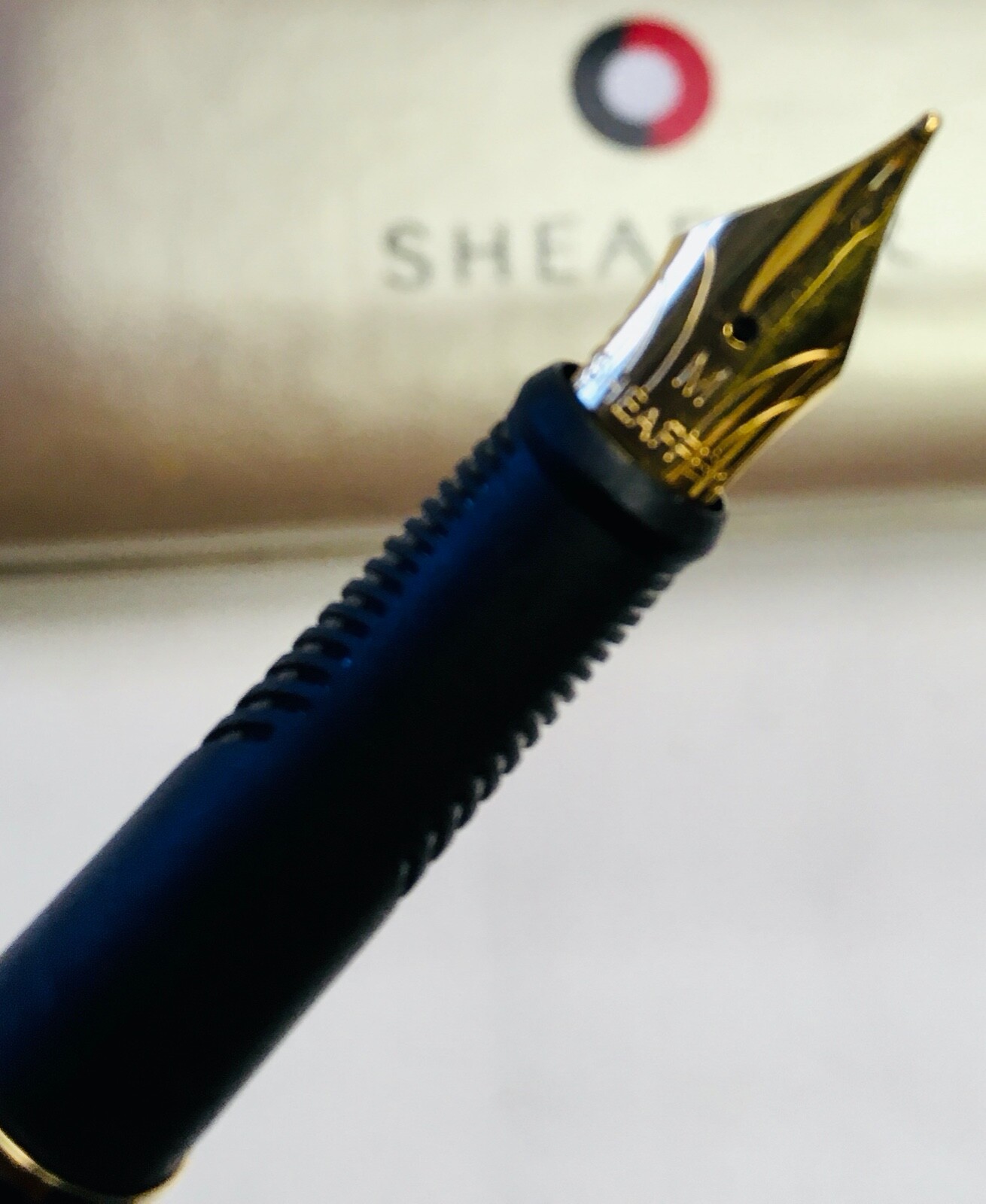 Sheaffer Agio COMPACT Black Lacquer "M Nib" Fountain Pen