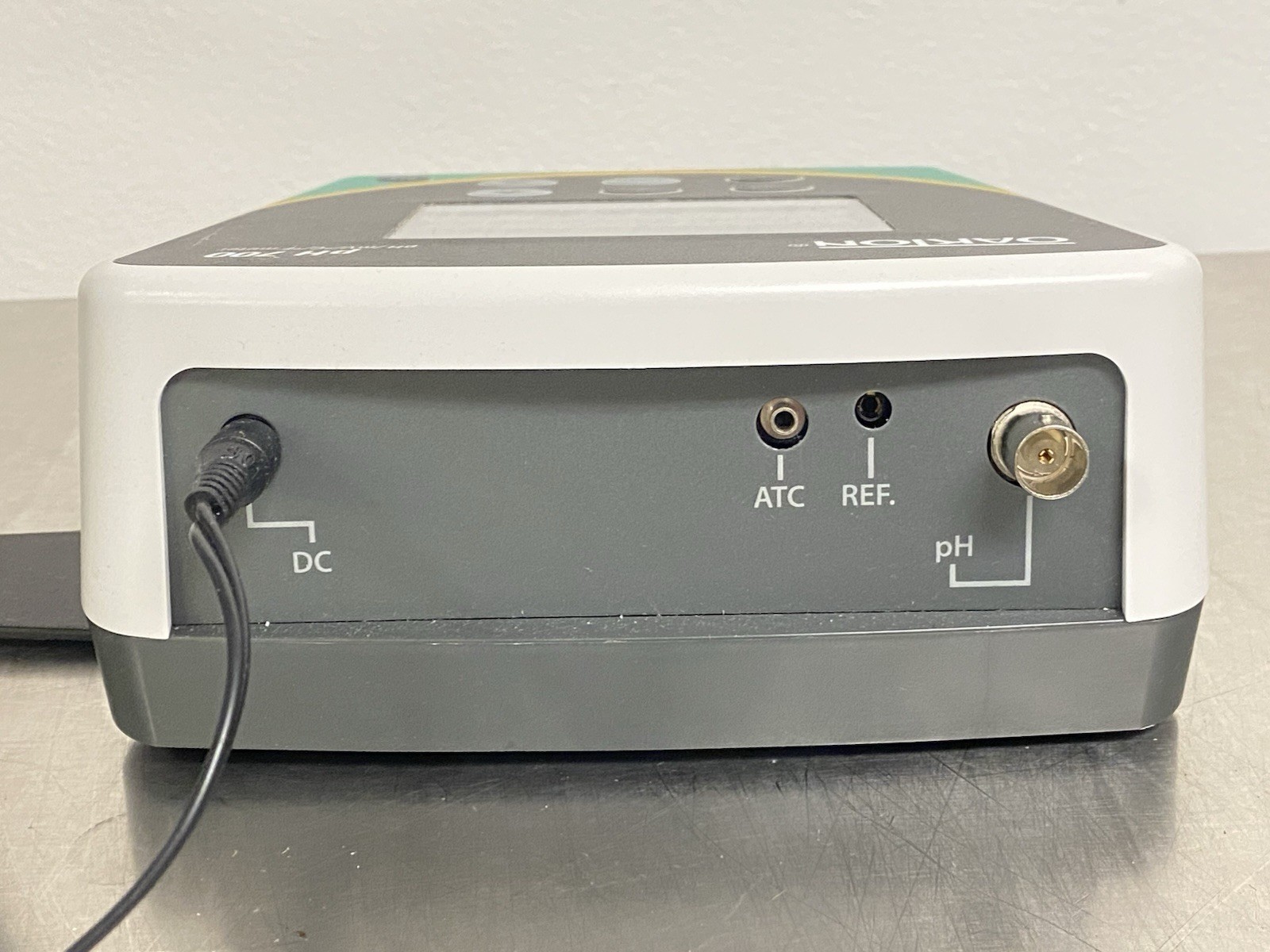 Oakton pH Model 700 Meter with Probe Stand Used, No Probe