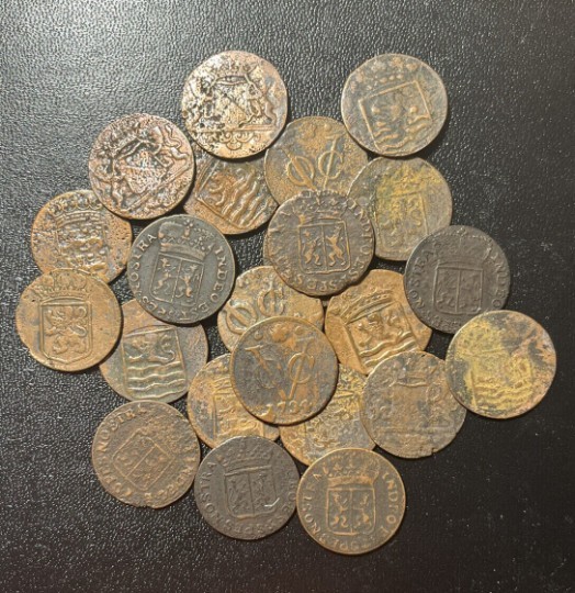 American Colonial Coinage - VOC Currency - Loose