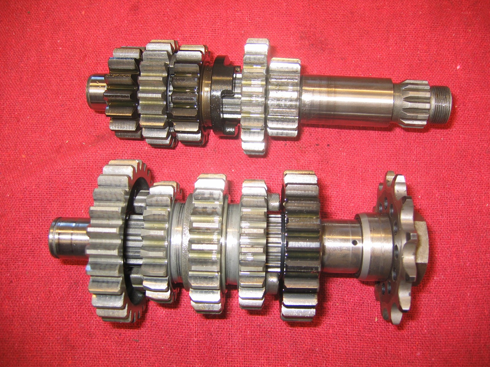 03-25 2004 YAMAHA YZ250 2-STROKE OEM LOW HOUR TRANSMISSION SHAFTS & ALL GEARS