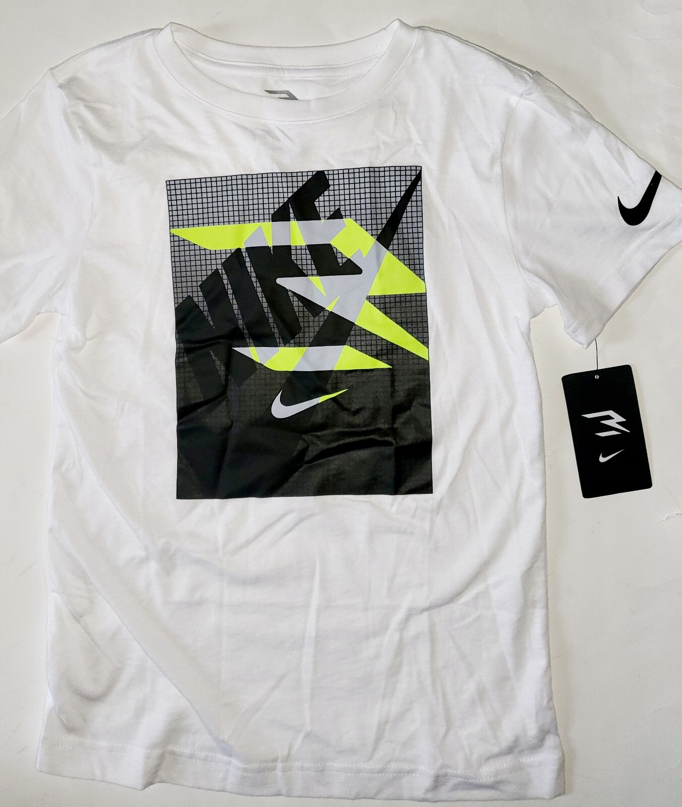 NIKE Graphic Logo t-shirt Big Boys size M L XL Black Gray 1 crew t-shirt SS Tee