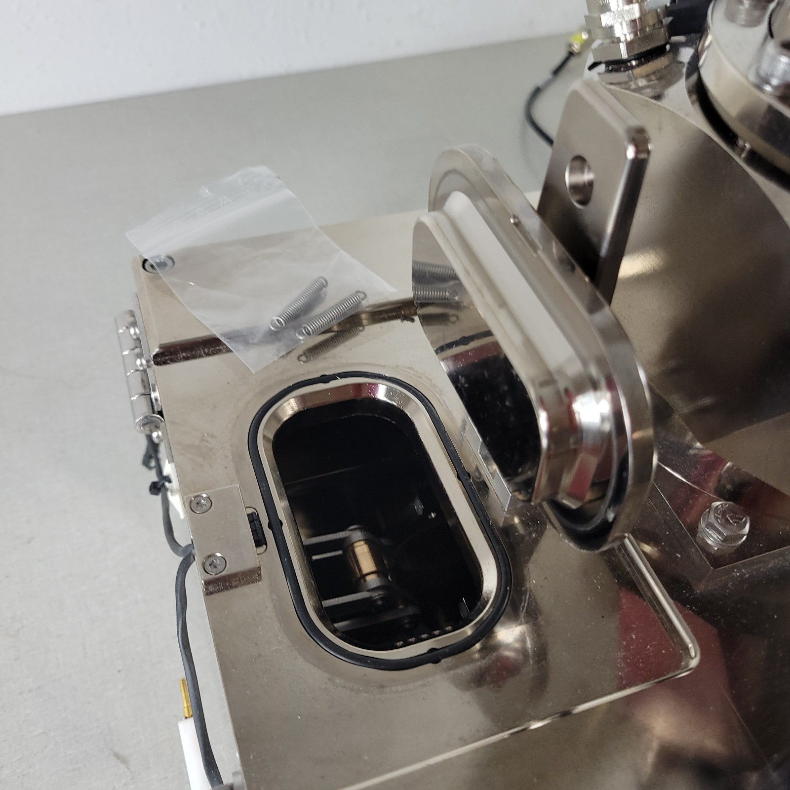 Lot of 2 Bruker UHV-Compatible XY Stage High Vacuum Mass Spectrometer Chamber