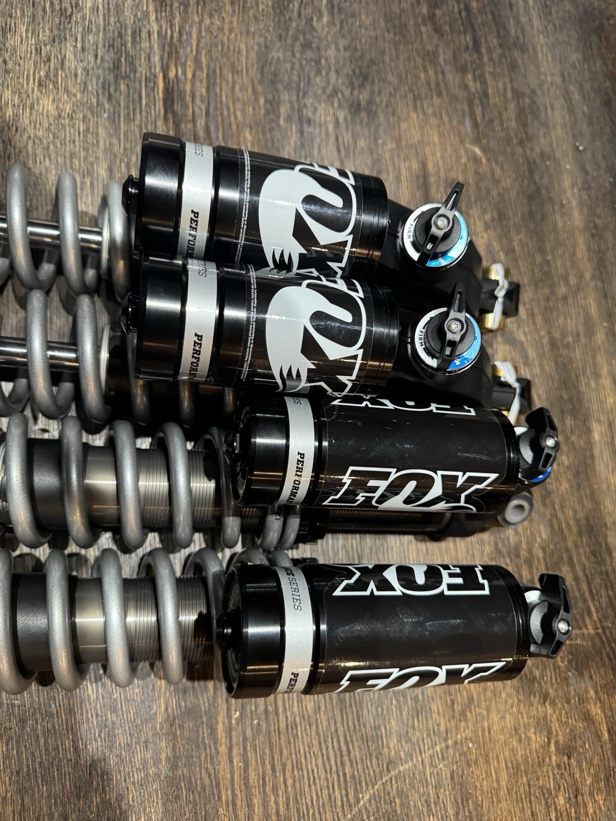 HONDA PIONEER 700 SHOCKS FOX 885‑06‑108 1.5 Podium QS3 Coil‑Over 2014–2025 (4)