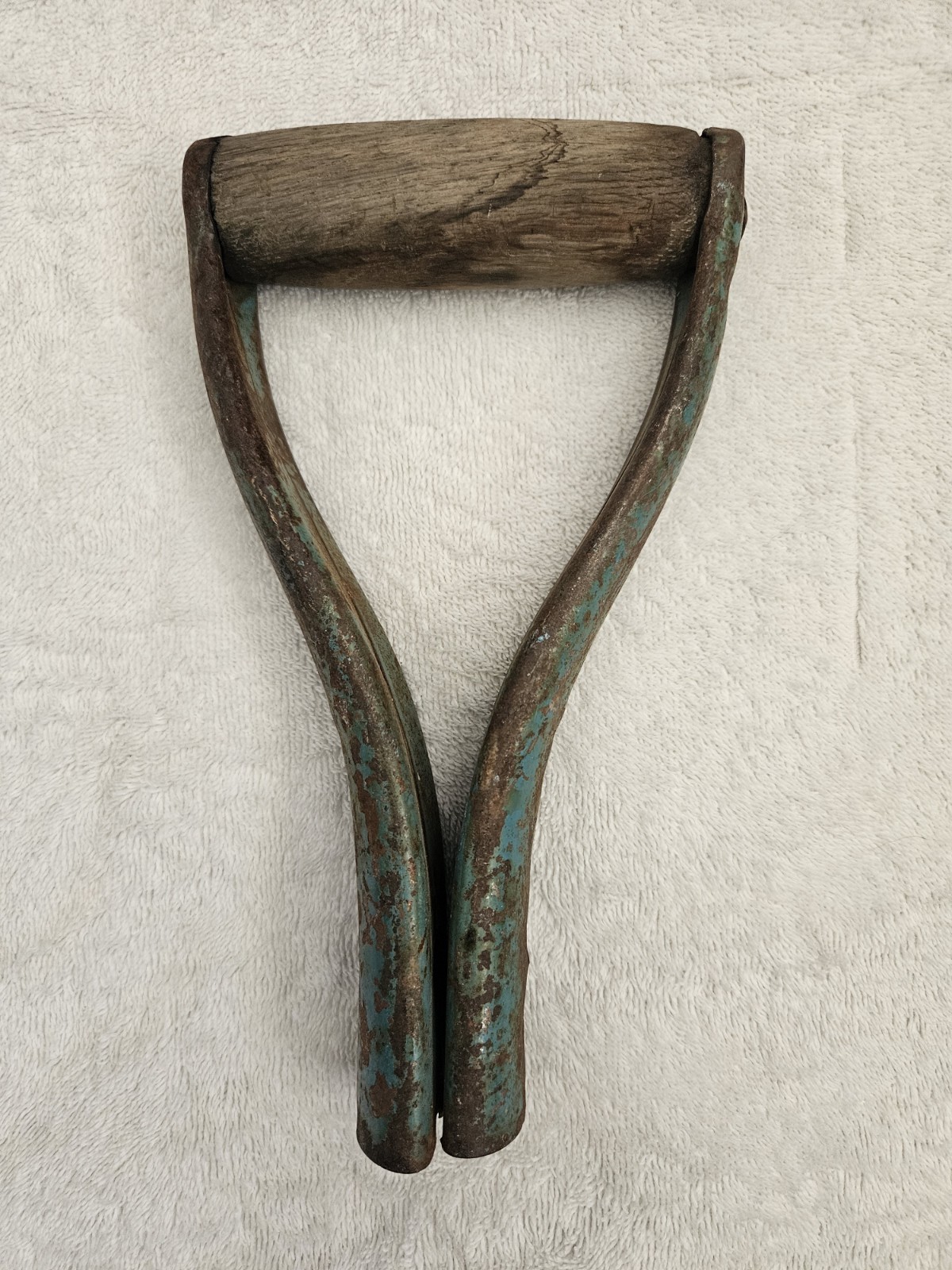 Vintage Metal Wood Shovel Handle Garden Tool Rusty Chippy Blue