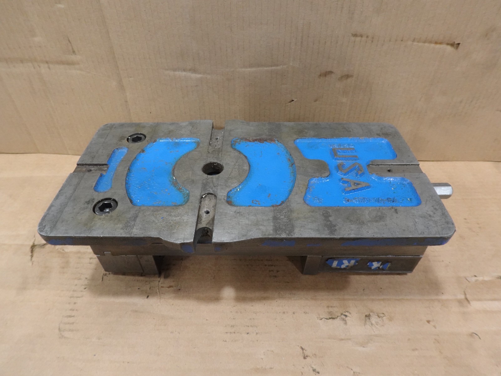 6" Kurt D675 AngLock Milling Machine Vise w/ Handle 7.5" Capacity KB5