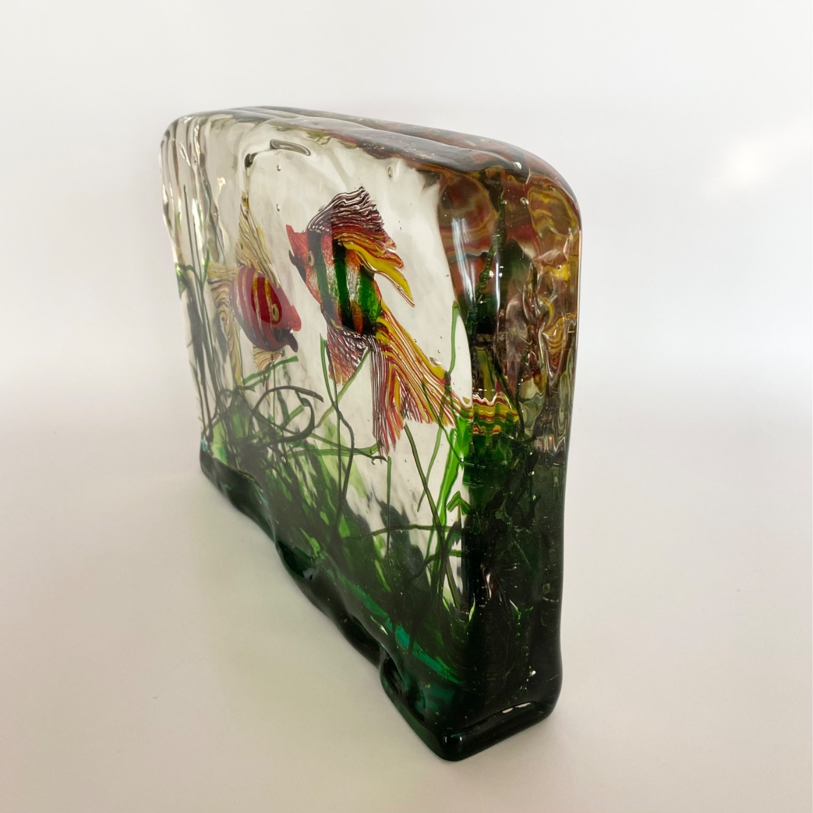 Exceptional Alfredo Barbini Cenedese Murano Glass Fish Aquarium Sculpture 14 LBS