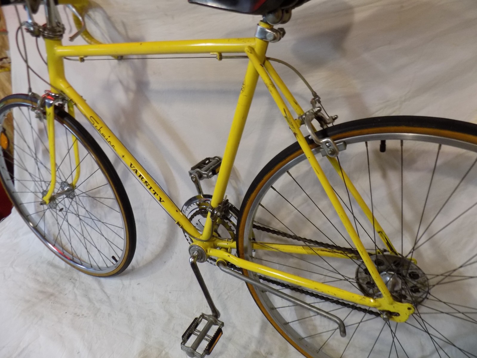 1975 SCHWINN VARSITY MENS 10-SPEED ROAD BIKE VINTAGE CONTINENTAL KOOL LEMON 27