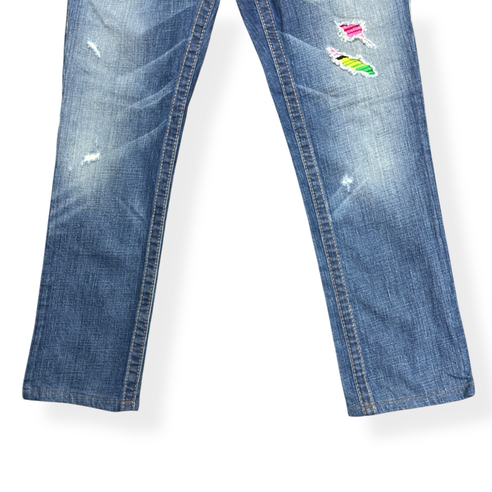 VTG True Religion Size 25 Brianna Baja Boyfriend Button-Fly Serape Patched Jeans