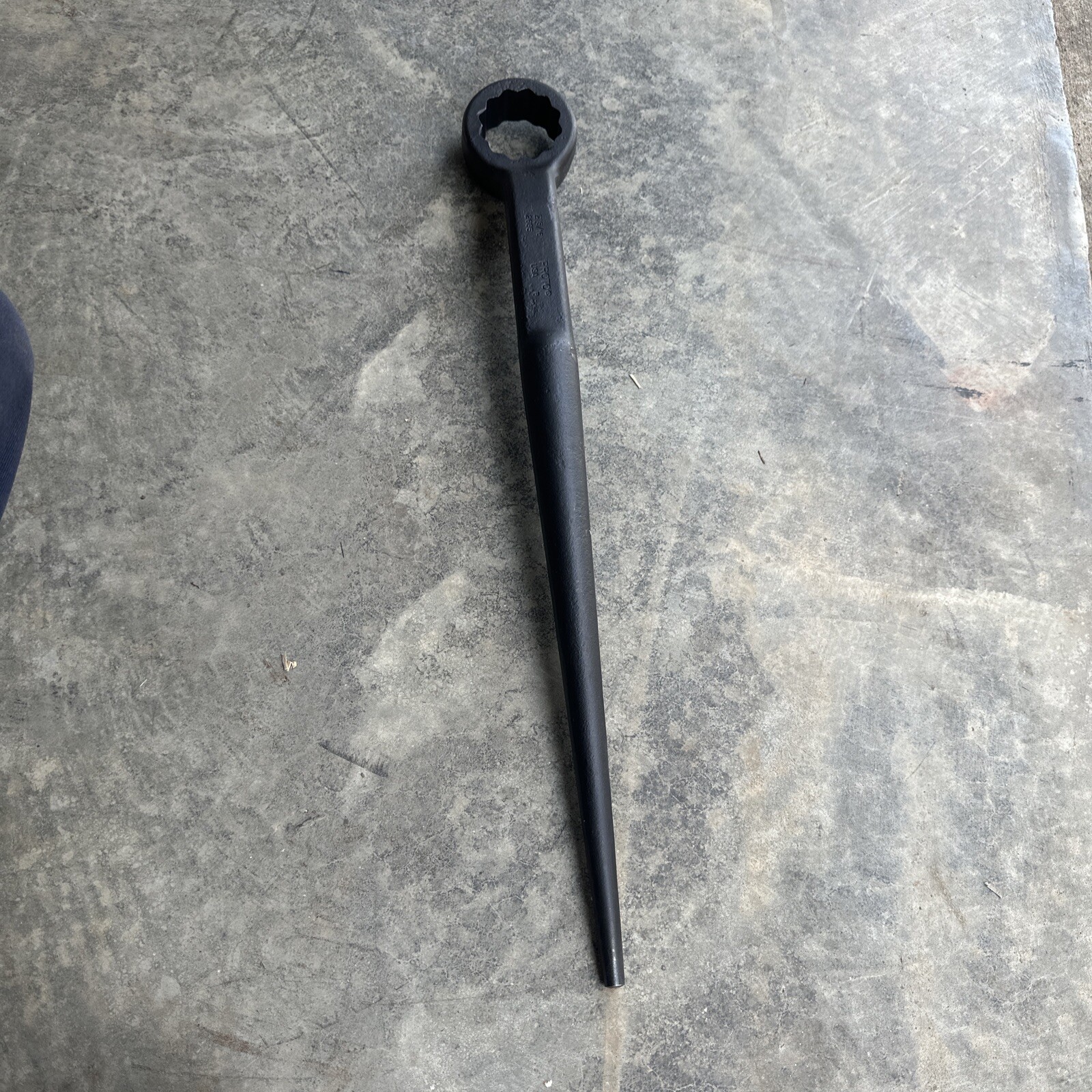 PROTO 2-3/16” SPUD WRENCH #2635 - large 21” long - Iron Worker Tool