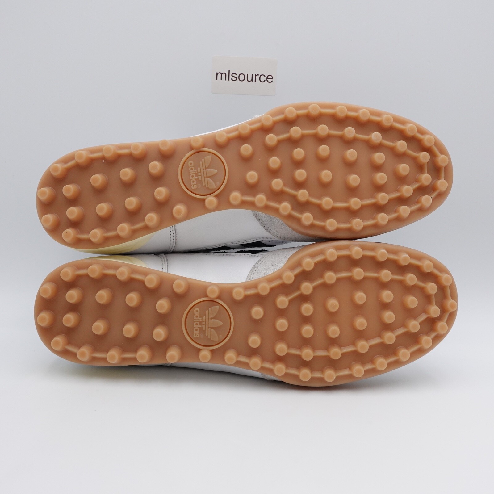 Size 10.5 Men's adidas Mundial Team Leather Soccer Turf Shoes JI3994 White/Black