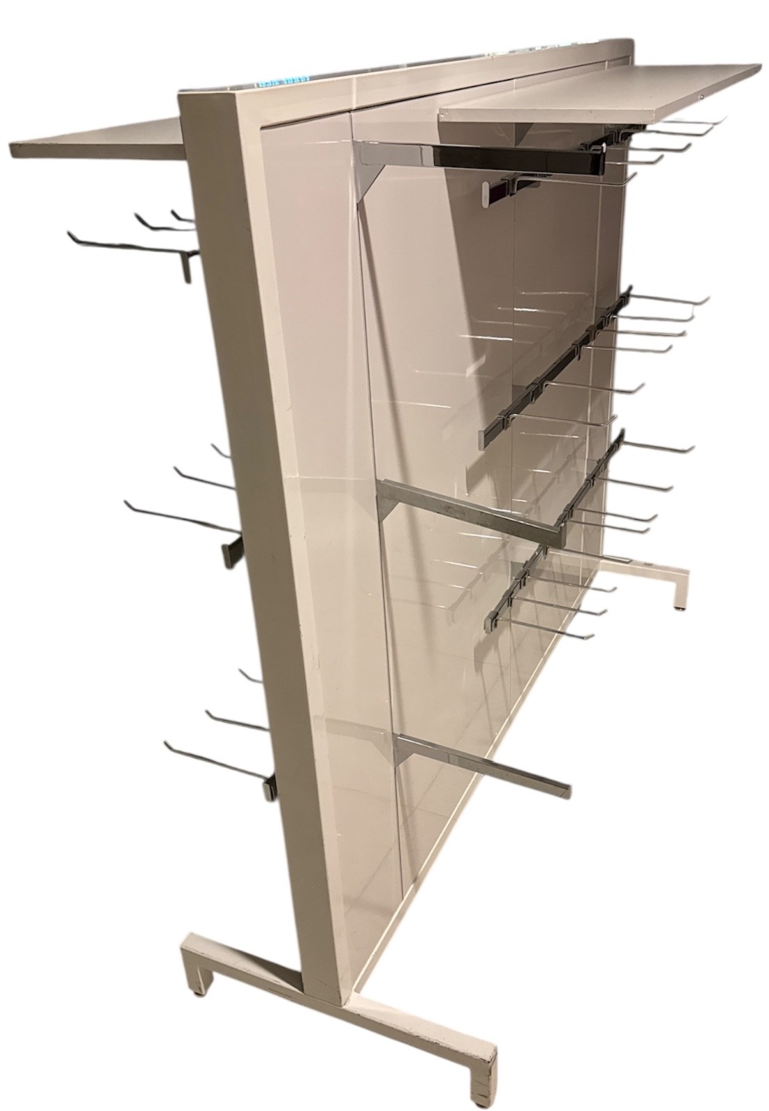 Double-Sided Retail Display Rack with Hooks – Freestanding Store Fixture