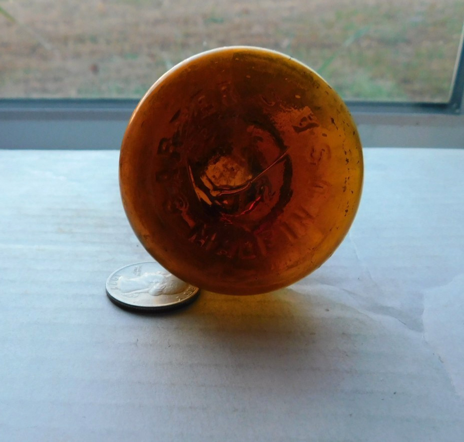 NICE AMBER CONE INK, BASE EMBOSSED, CARTER'S NO 5 MADE IN USA(neck is crooked)