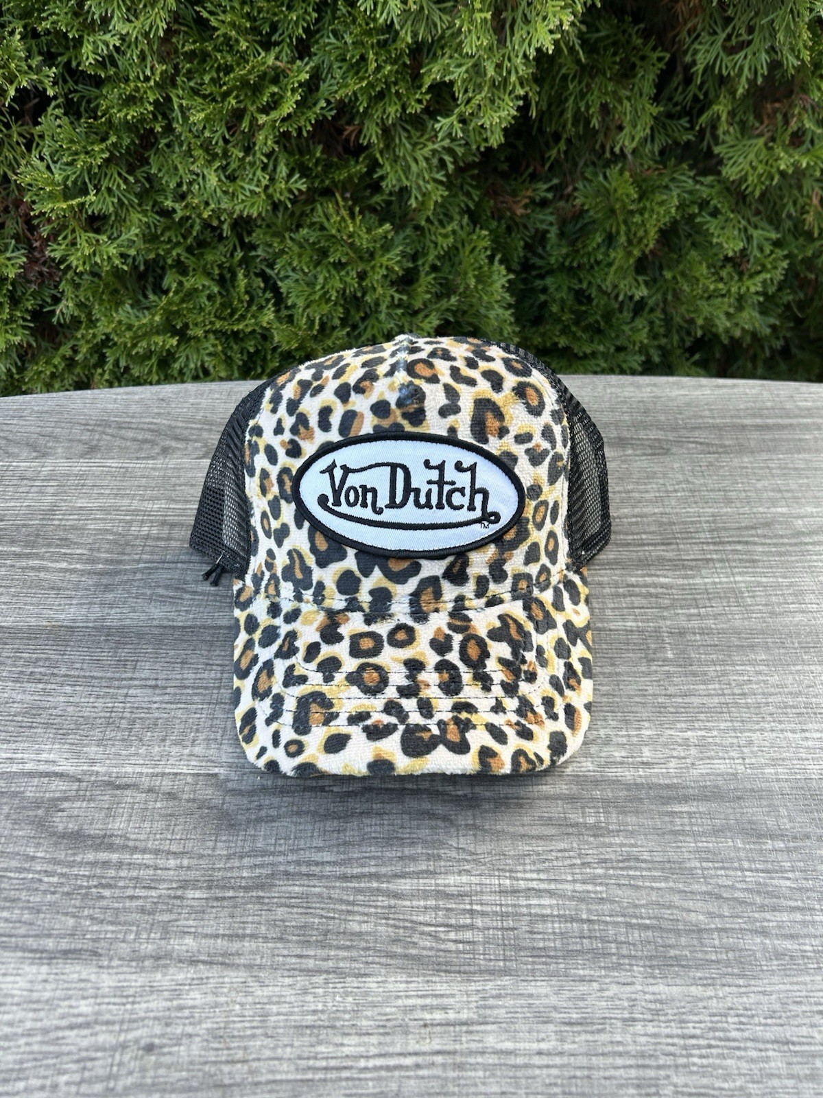 Von Dutch Velvet Leopard Print Trucker Hat 🧢🔥