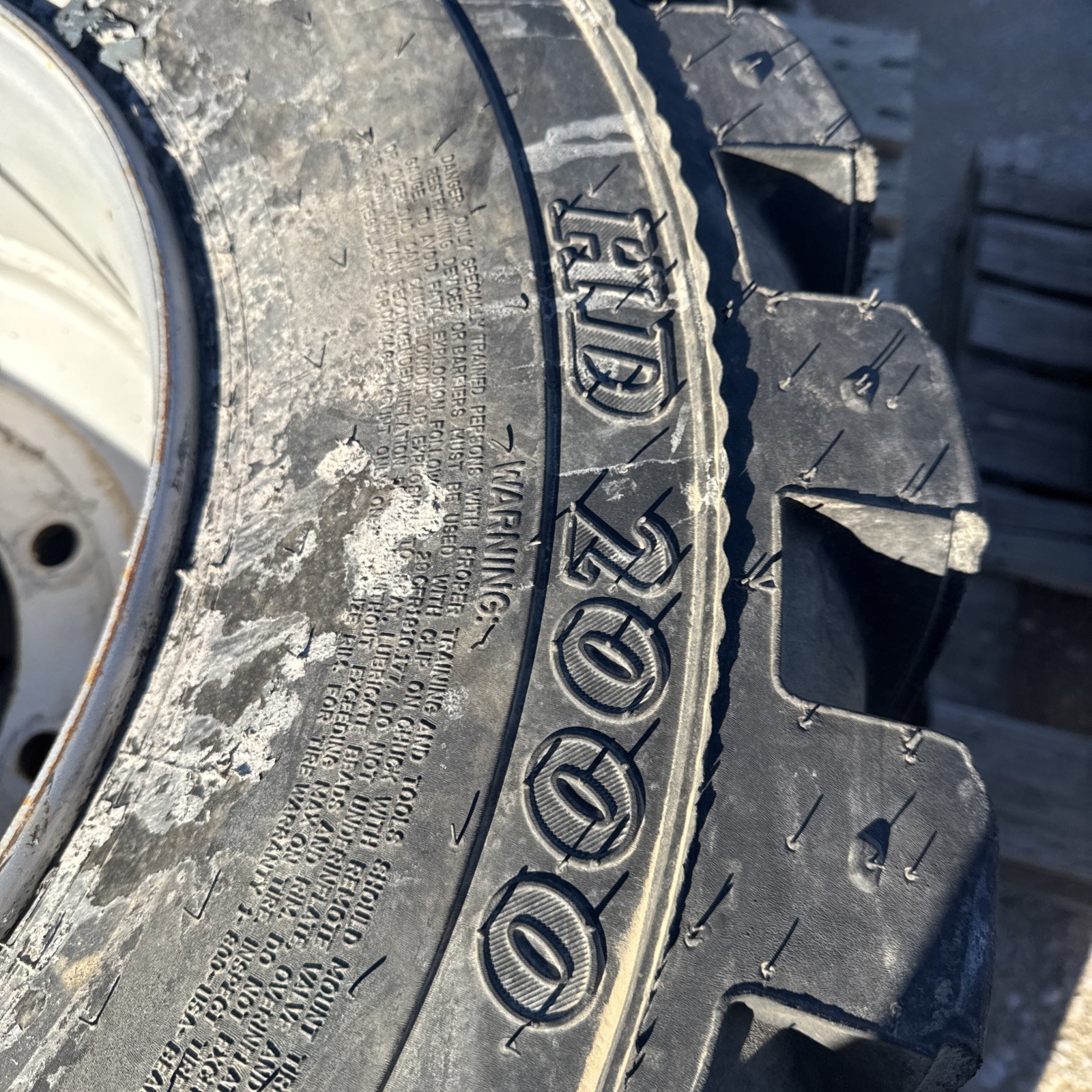 15x19.5 Boom Lift Tire Titan 12 Ply