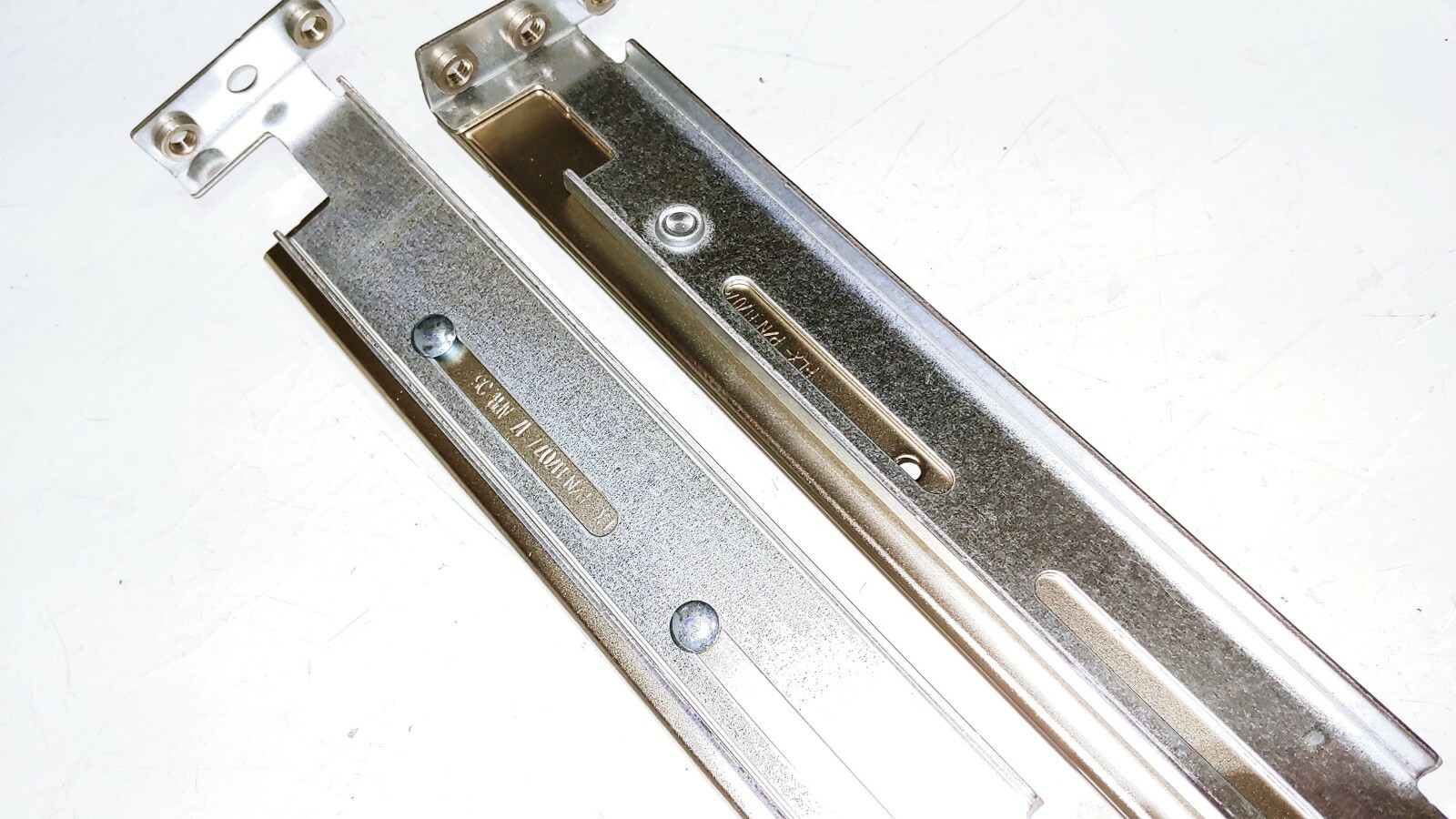 Dell PowerEdge 1850 Versa Rail 1U Rack Mount Rails J7114 J7115