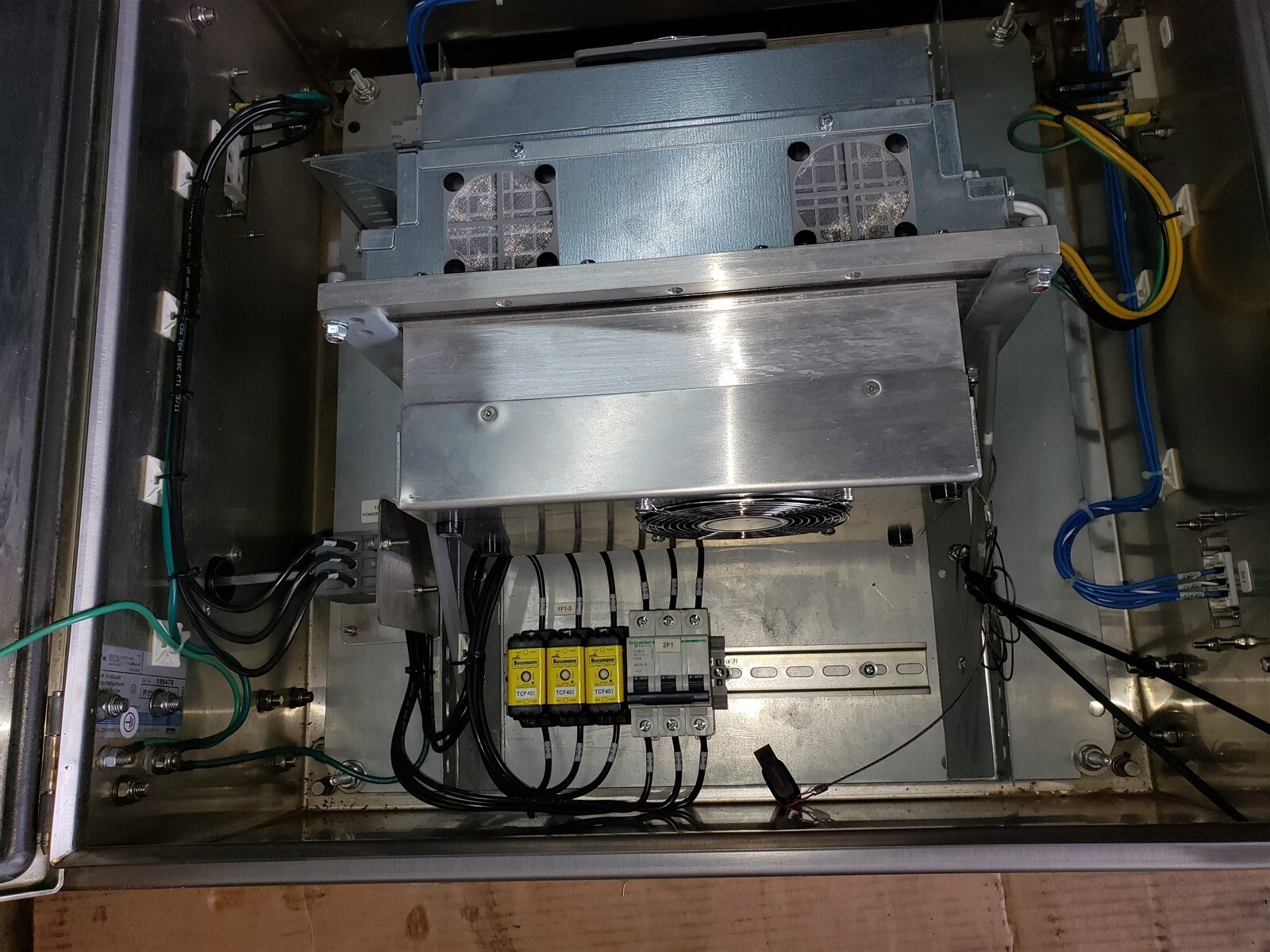 LTi DRIVES PM-E40.2DRA054P FW. 130.00-10 Wind Turbine Pitch Control Inverter 05