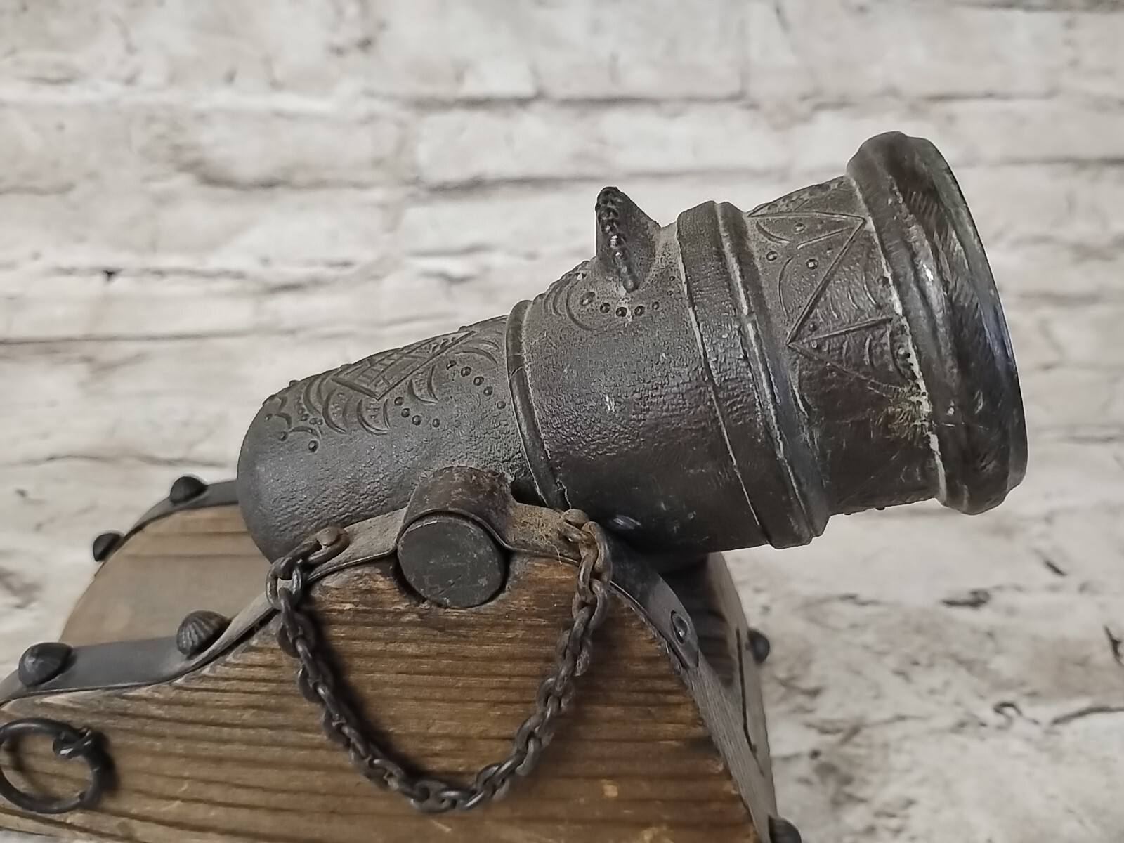 Vintage Wood / Cast Iron Miniature Display Cannon "Mortero Campara"