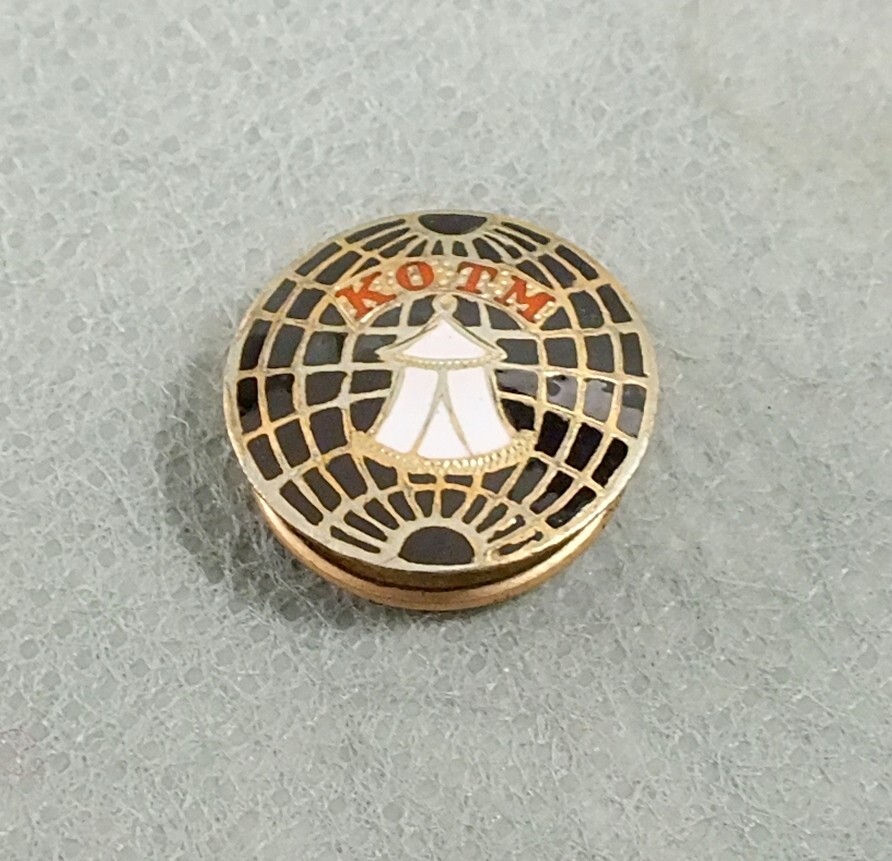 Vintage KOTM Enameled KNIGHTS OF THE MACCABEES Masonic PINBACK