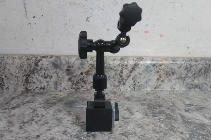 Starrett 660 7.5 In Maximum Reach Magnetic-Base Indicator Holder