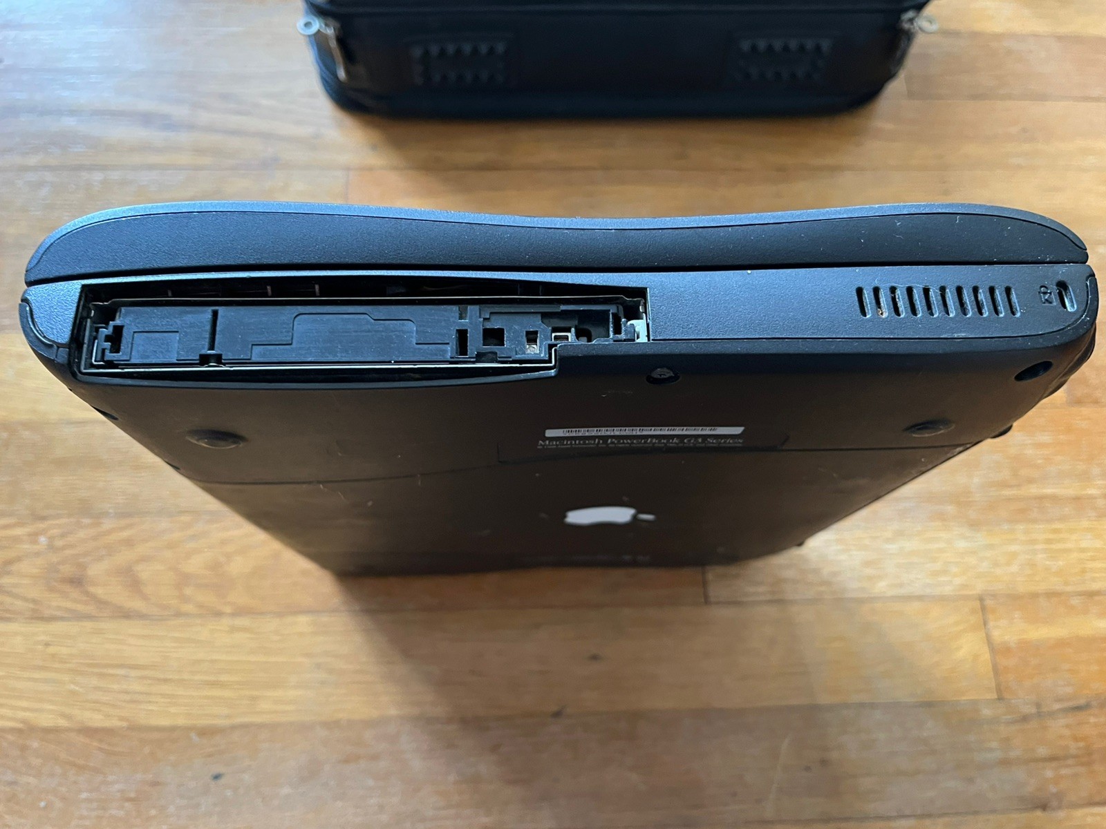 Vintage Apple PowerBook G3 Wall Street 233ghz Laptop & Assesories