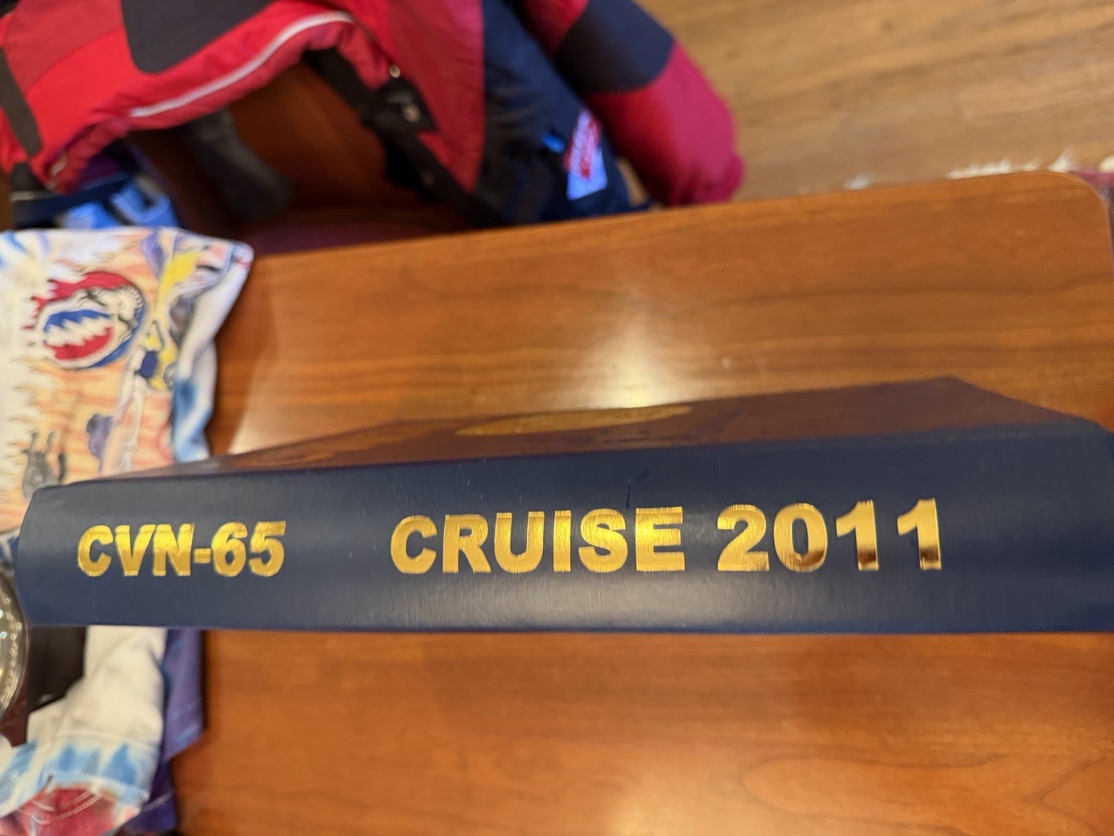 ☆ USS ENTERPRISE CVN-65 WORLD DEPLOYMENT CRUISE BOOK YEAR LOG 2011 NAVY ☆