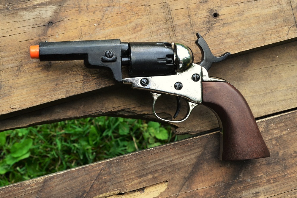 Colt 1849 Navy Pocket Pistol Revolver - Wells Fargo - Dragoon - Denix Replica