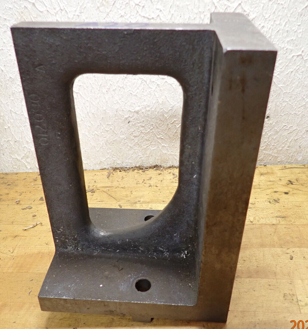 LOT A20 MACHINIST ANGLE PLATE WITH KEY WAY AND 1/2-13 HOLES POSSIBLE SUBURBAN