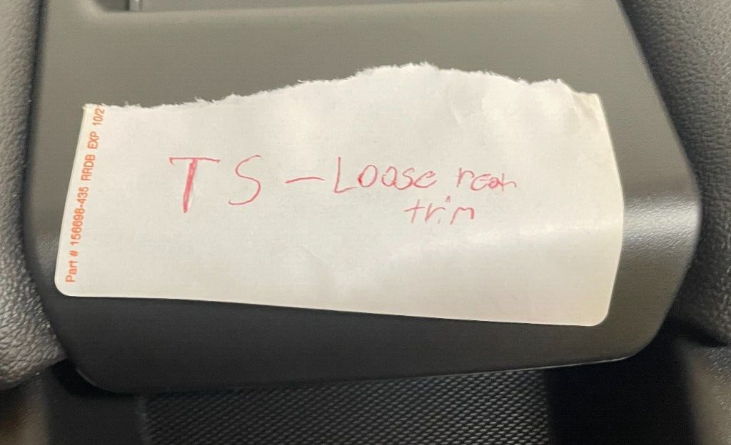 19-23 CHEVROLET TAHOE SILVERADO EBONY CLOTH CENTER JUMP SEAT WITH STORAGE...RARE