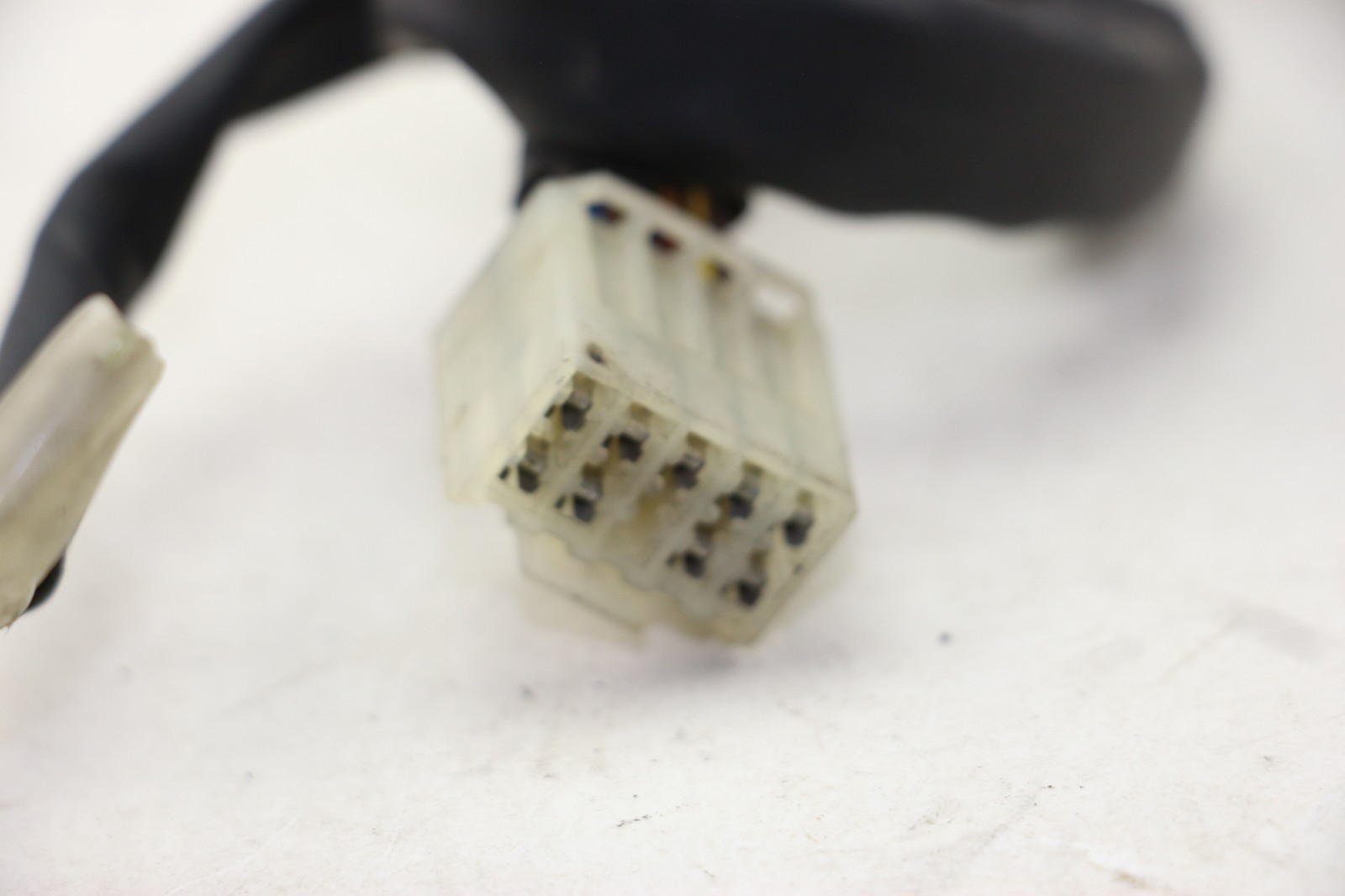 2008 - 2016 Yamaha R6 YZFR6 OEM Left Control switch Headlight Signal Switch